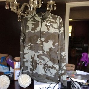 Nike RUNNING Camo Long Sleeve Top